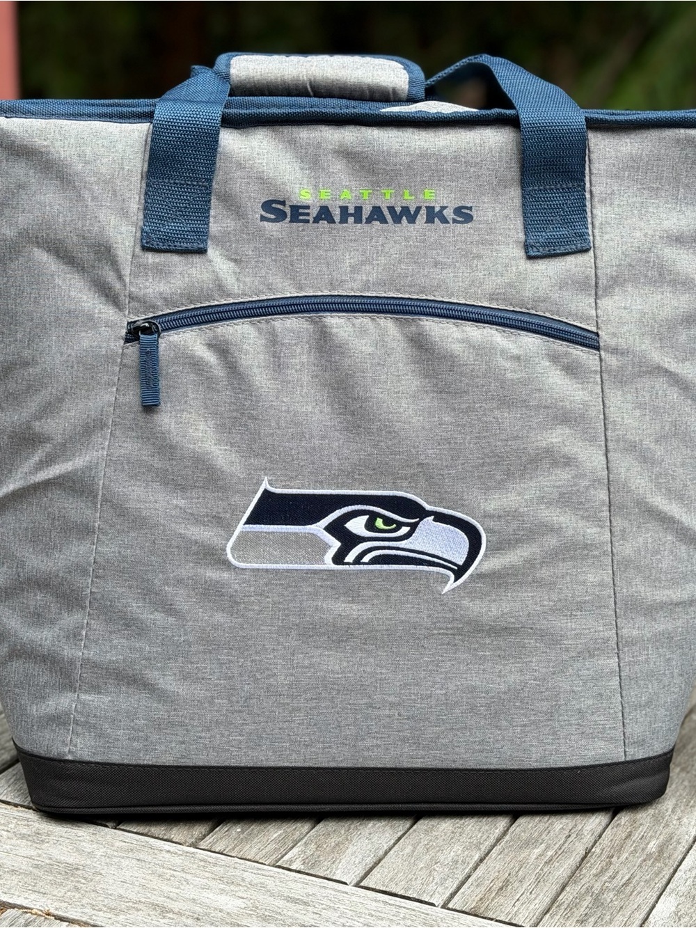 NFL Seattle Seahawks 30 Can Cooler Bag Backpack Tote Rawlings 12th Man Tailgate